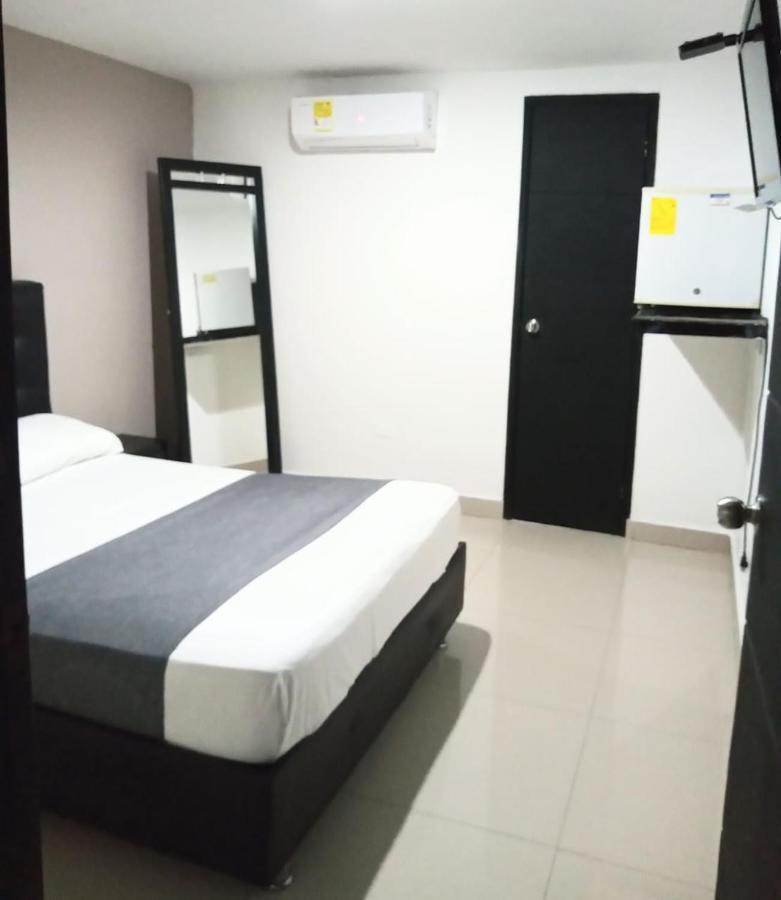 בארנקווילה Hotel Estefania Princess מראה חיצוני תמונה