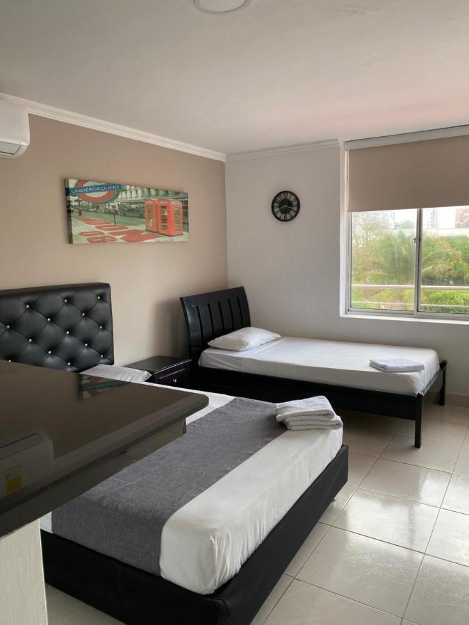 בארנקווילה Hotel Estefania Princess מראה חיצוני תמונה
