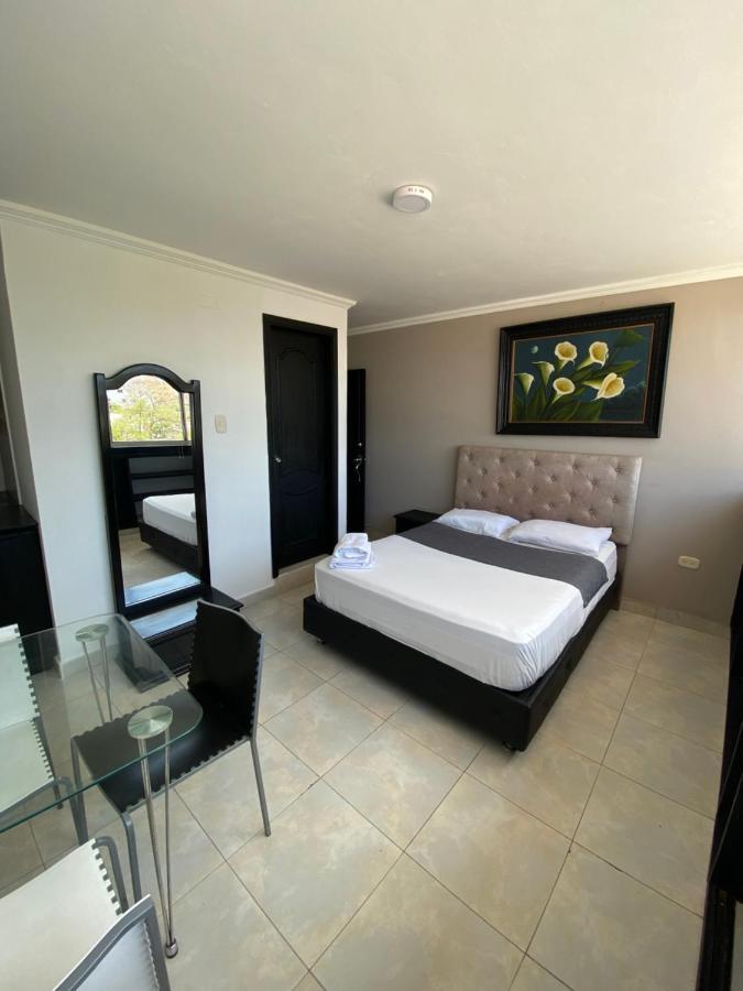 בארנקווילה Hotel Estefania Princess מראה חיצוני תמונה